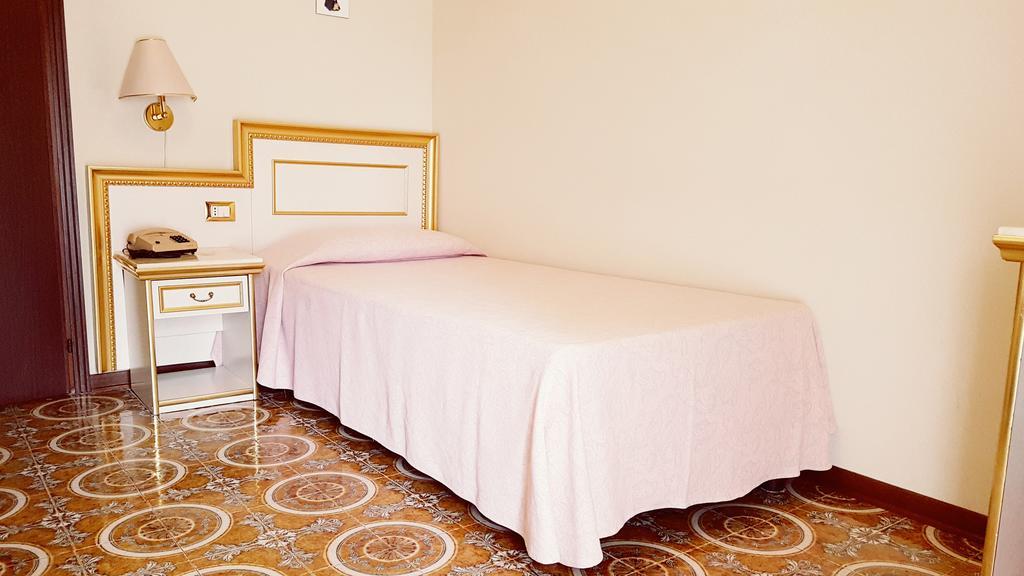 Hotel Terme Villa Piave Abano Terme Exterior foto